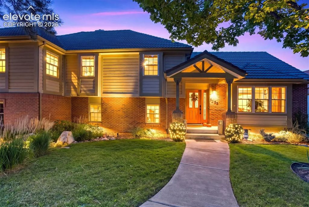 1132 War Eagle Court, Colorado Springs