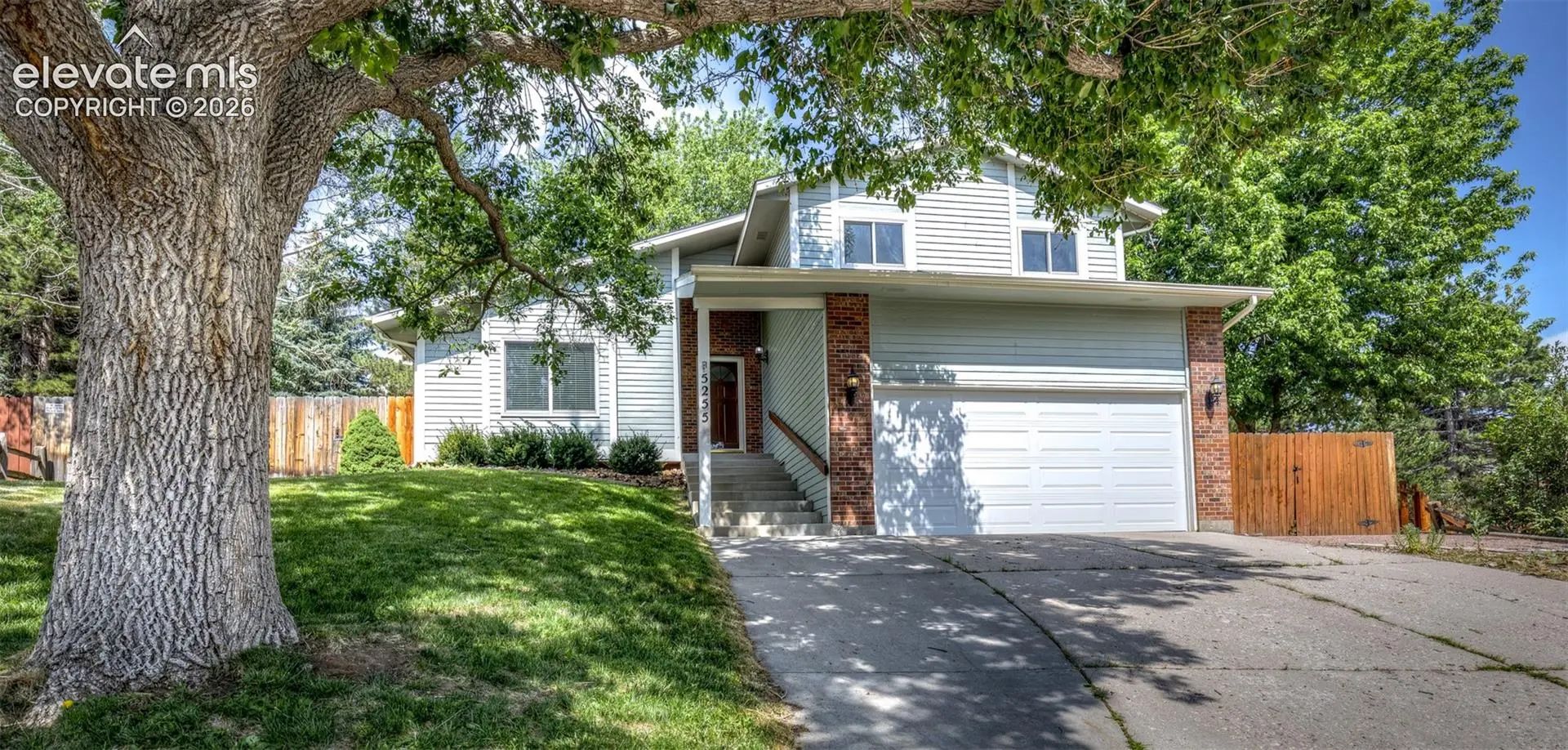 Residential Real Estate for Sale at 5255 Farm Ridge Place in the city of Colorado Springs by MLS #8143091