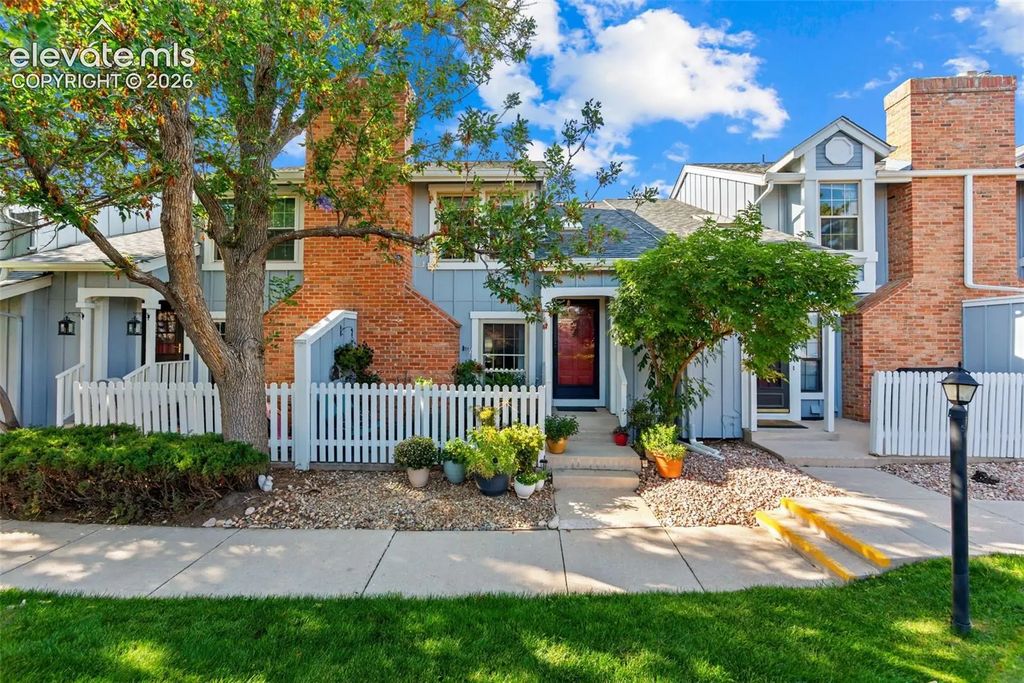 2514 Hatch Circle, Colorado Springs