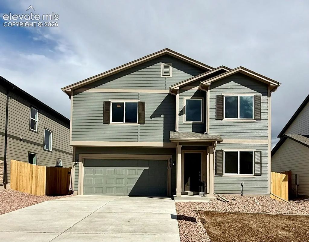 8253 Lemon Grass Road, Peyton