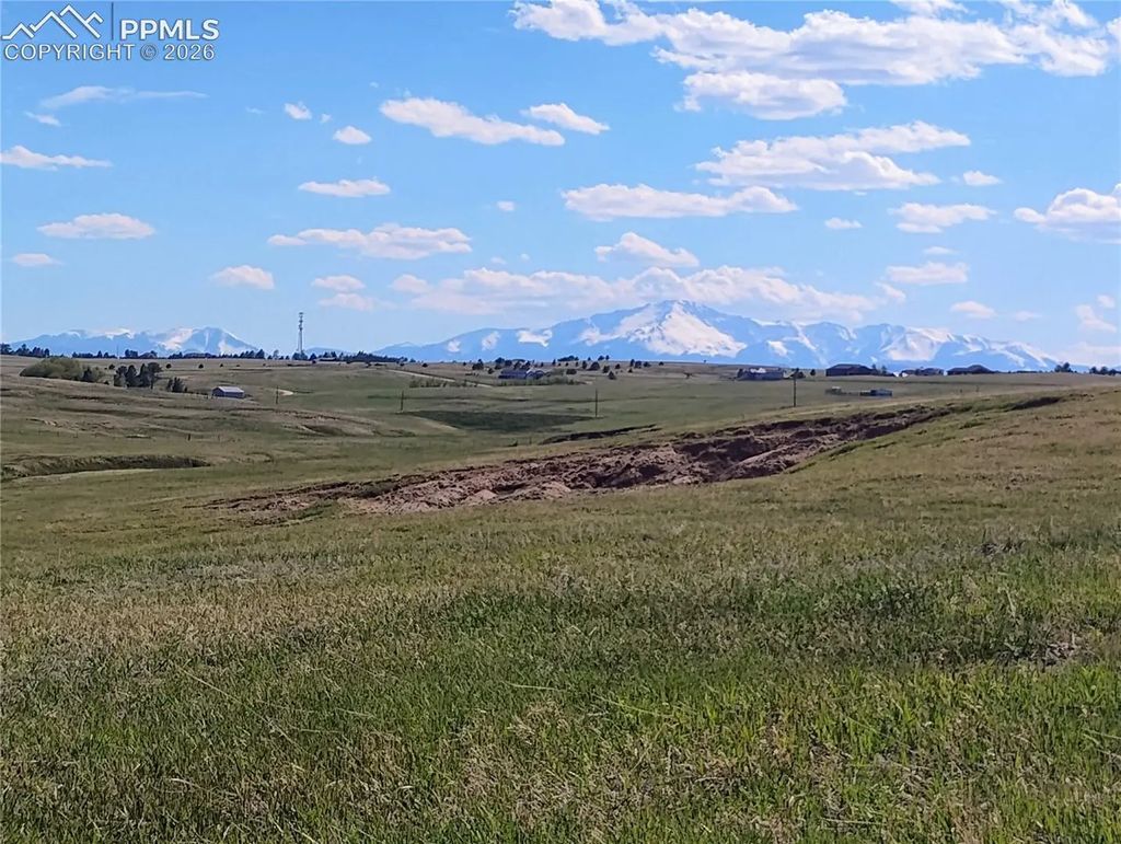 5565 Walker Road, Colorado Springs