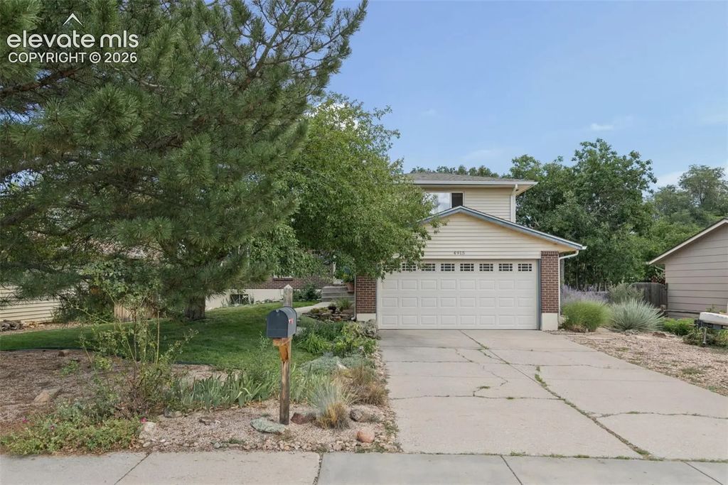 4915 Brown Valley Lane, Colorado Springs