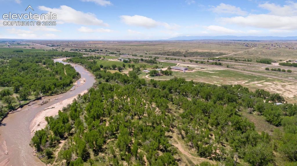 Old Pueblo Road, Fountain
