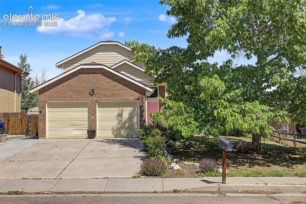 3840 Summer Breeze Drive, Colorado Springs