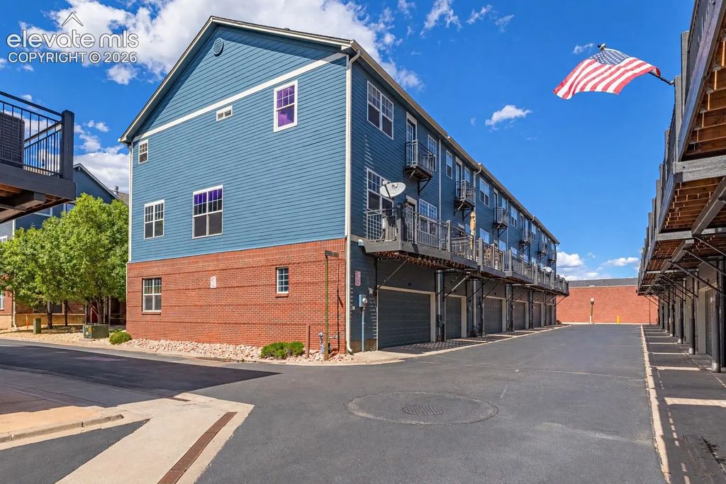 848 Wahsatch Ridge Point, Colorado Springs