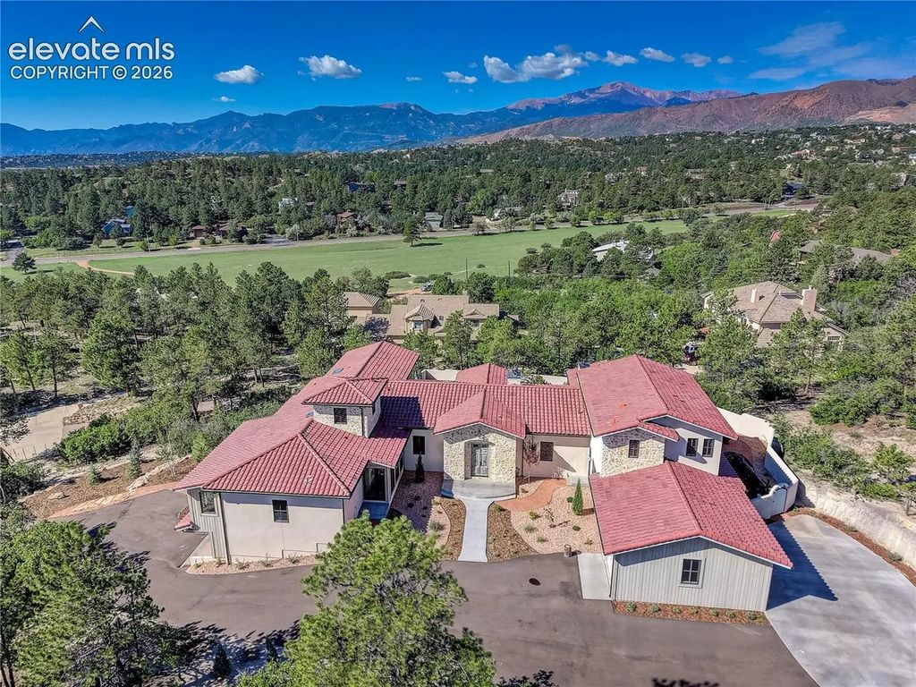 30 Cap Rock Way, Colorado Springs
