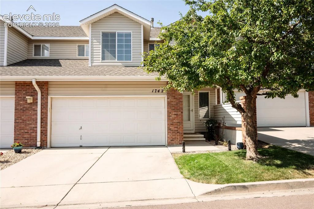 1742 Victorian Point, Colorado Springs