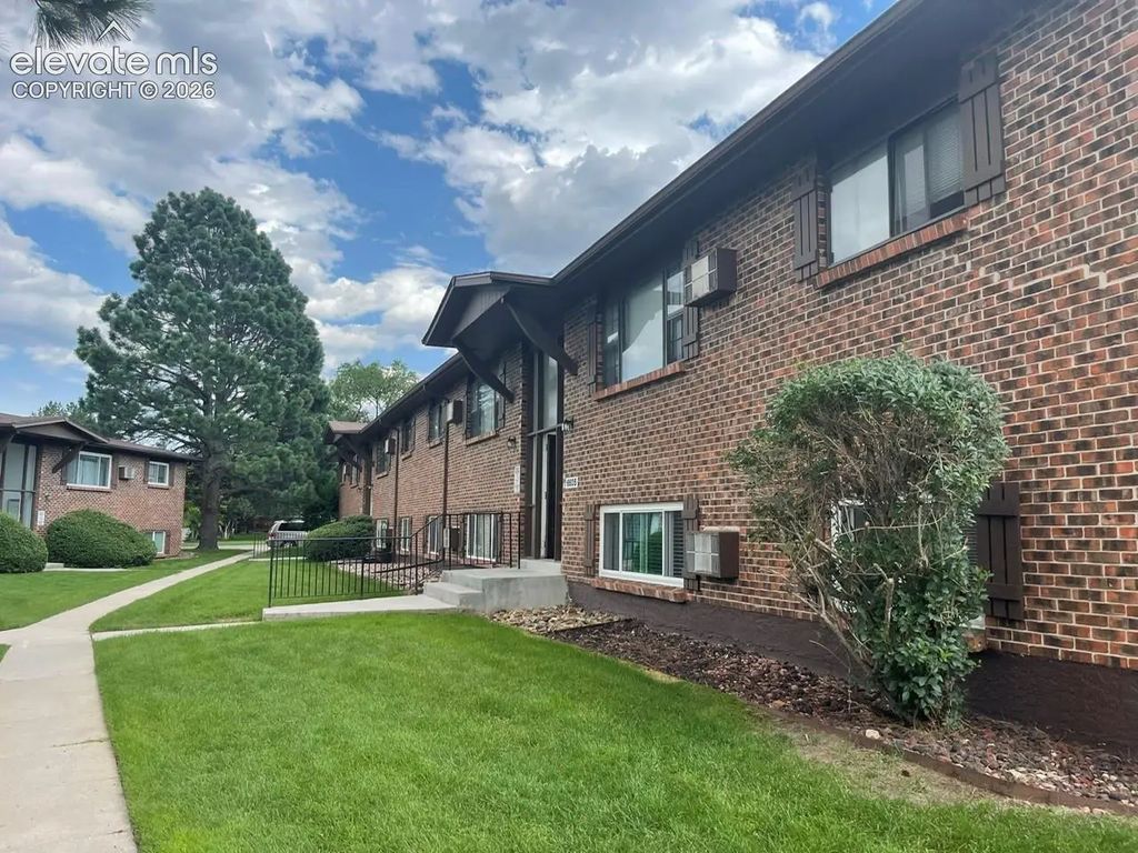6605 W Dublin Loop 3, Colorado Springs