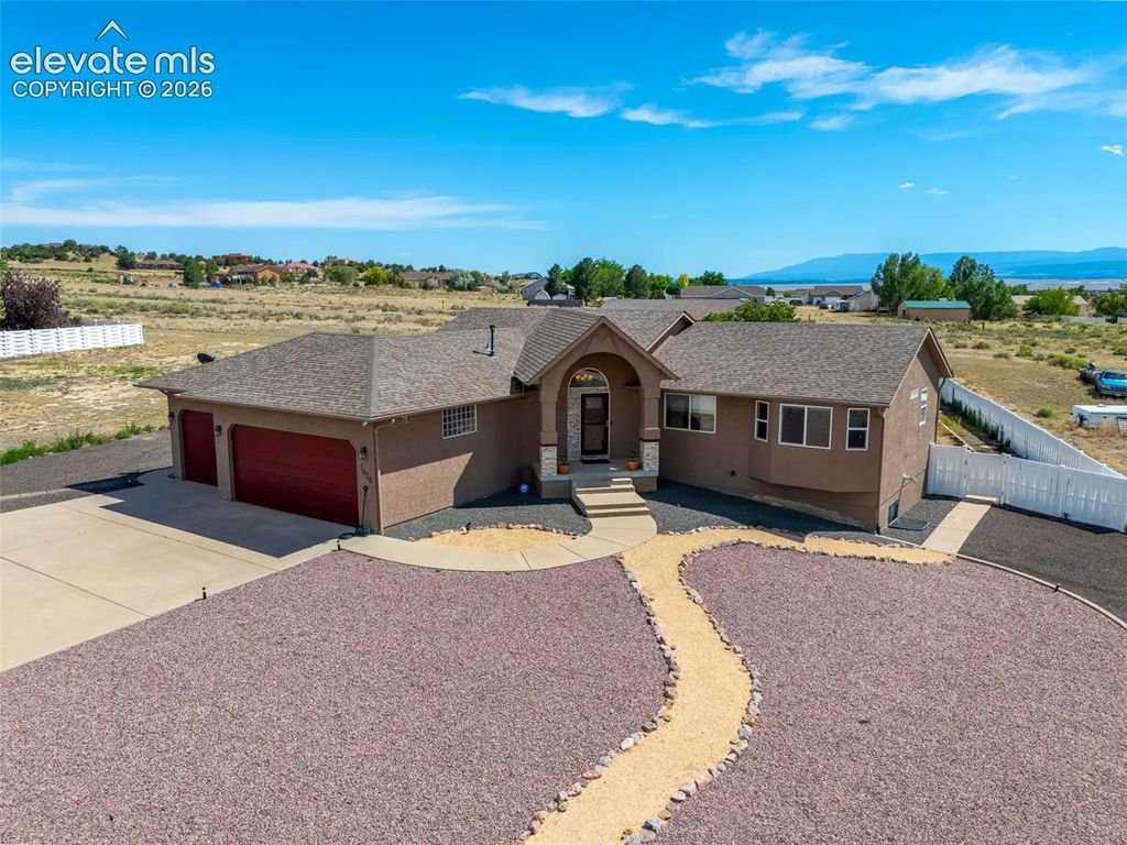 1620 W Camino De Los Ranchos Na, Pueblo West