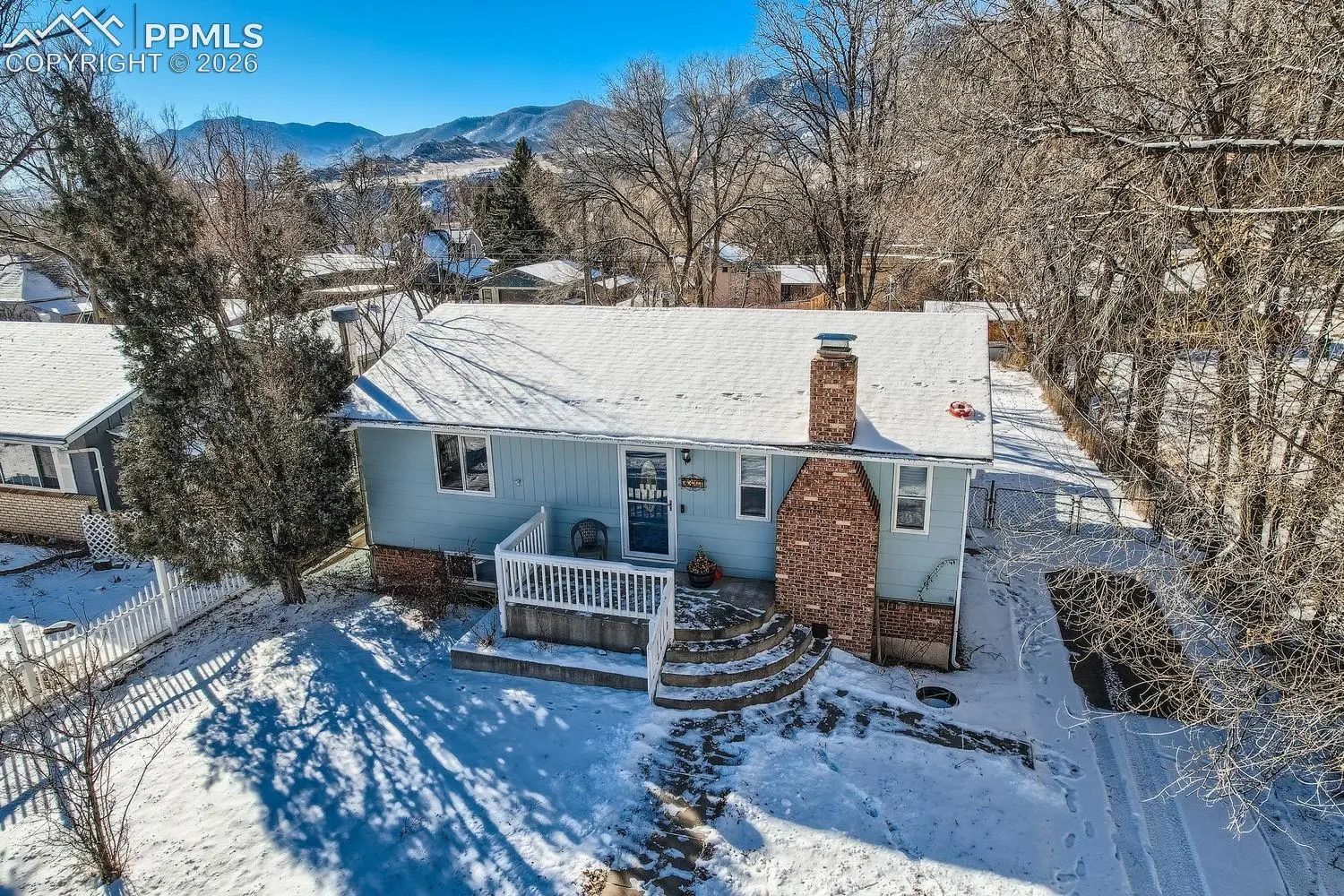 Residential Real Estate for Sale located in the neighborhood of Owen Love & Quinbys, in the city of Colorado Springs, CO