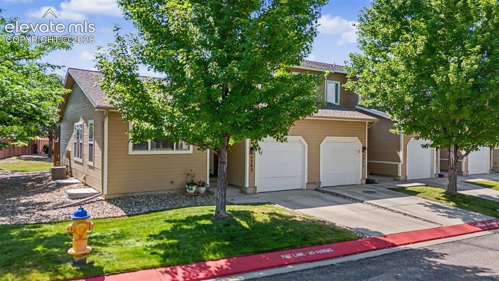 5305 Sunshade Point, Colorado Springs