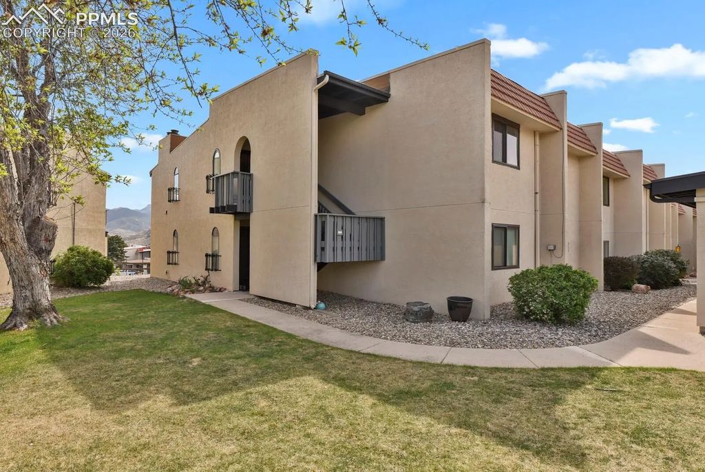 1122 Fontmore Road C, Colorado Springs