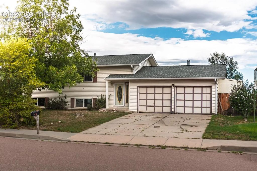 6695 Brook Forest Drive, Colorado Springs
