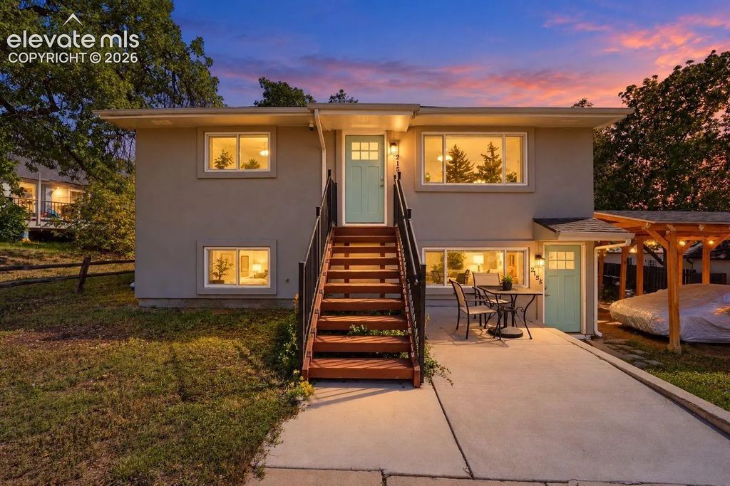 215 N 14th Street, Colorado Springs