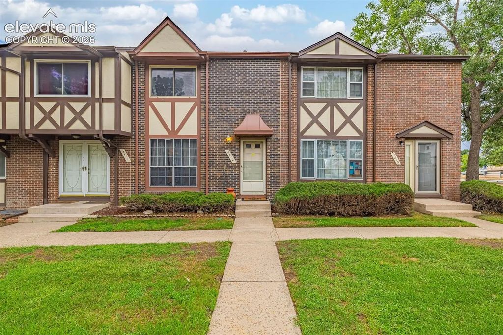 3812 Constitution Avenue, Colorado Springs