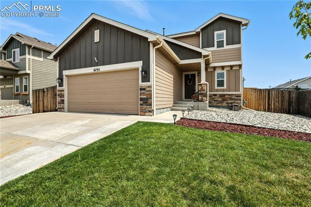 6755 Phantom Way, Colorado Springs
