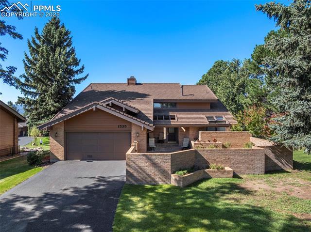 Colorado Springs Homes for Sale in the neighborhood of The Park At Kissing Camels Estates in the Zipcode of 80904