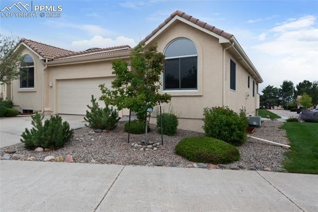 215 Luxury Lane, Colorado Springs