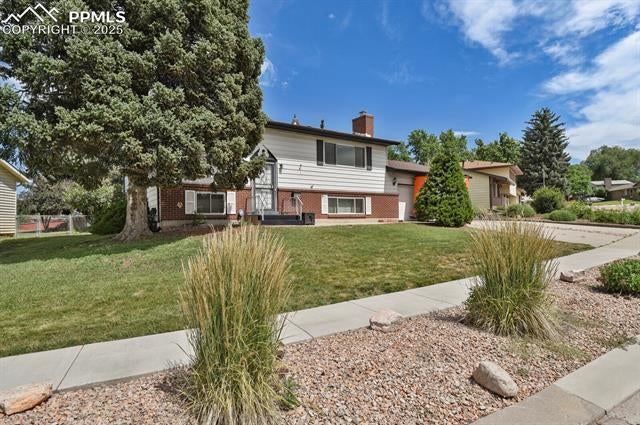 Colorado Springs Real Estate - MLS # 2255657, Residential real estate for Sale in Rustic Hills, MLS Listings # 2255657