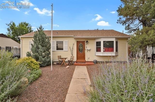 411 E Cheyenne Road, Colorado Springs