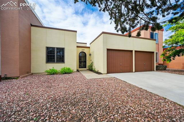 1927 Calle De Seville, Colorado Springs