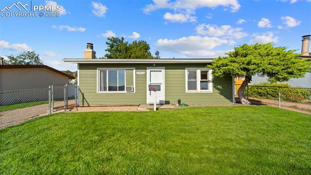 2906 N Chestnut Street, Colorado Springs