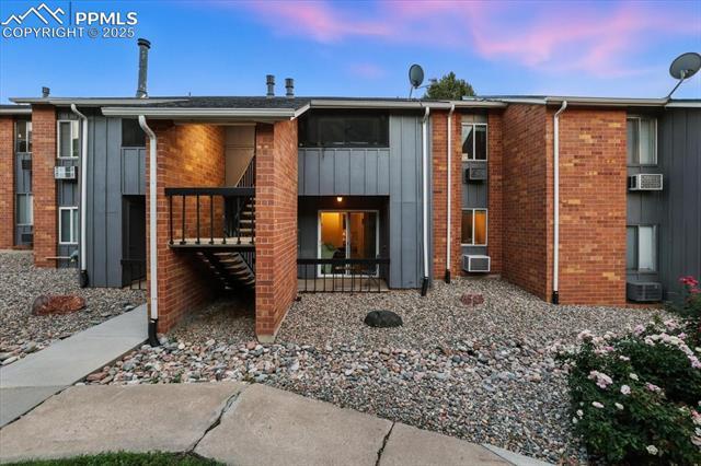 MLS Number 5413258 in the city of Colorado Springs Homes for Sale by Northglen Park, the zipcode of 80915