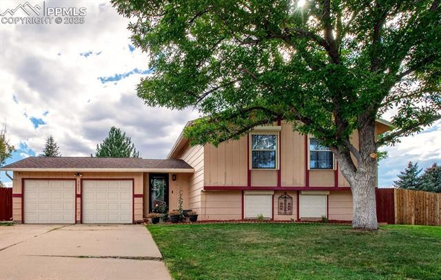 7425 Grand Valley Drive, Colorado Springs