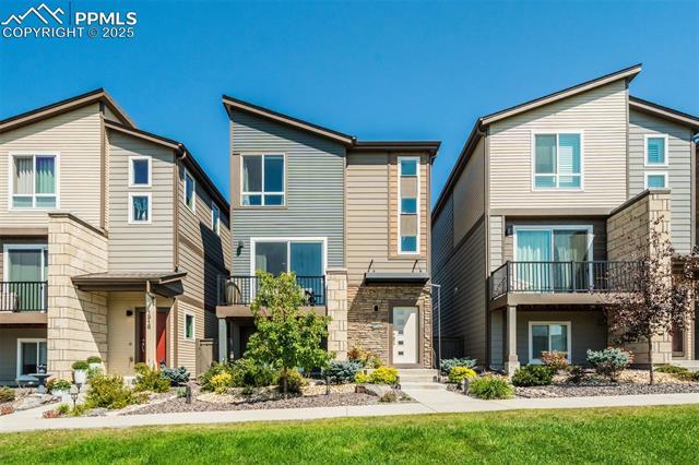 1325 Sunshine Valley Way, Colorado Springs
