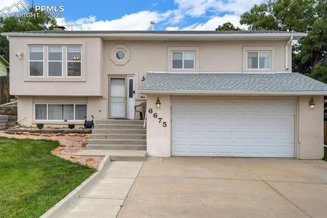 6675 Lange Circle, Colorado Springs