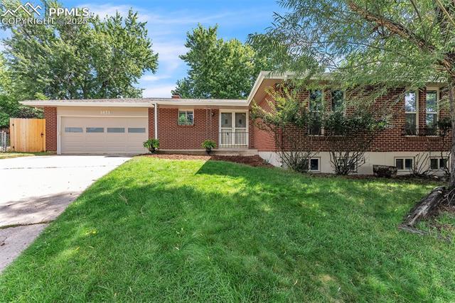 2832 Ridgeglen Way, Colorado Springs