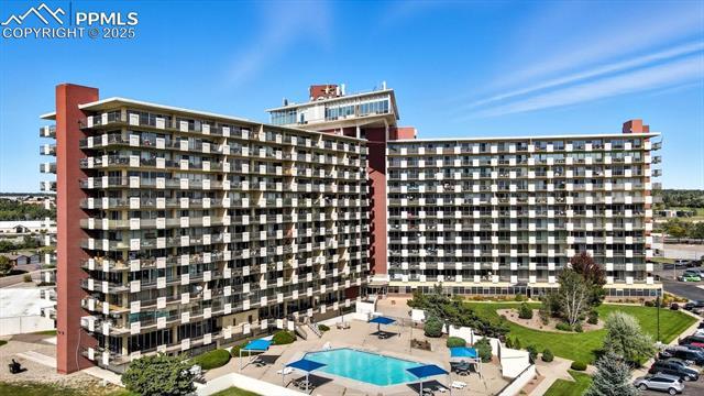 Homes for Sale in Colorado Springs, CO