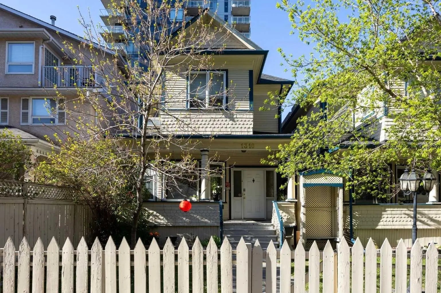 Photo of Listing #A2221627