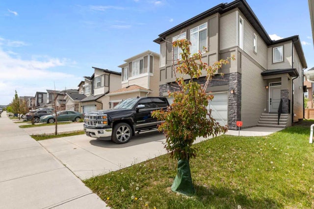 54 Sage Bluff Rise Nw, Calgary