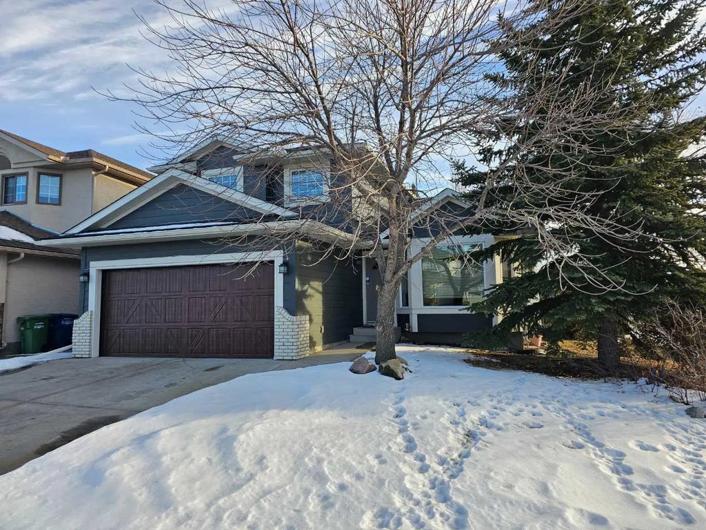 302 Meadowbrook Bay Se, Airdrie