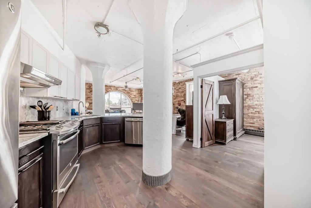 402, 240 11 Avenue Sw, Calgary