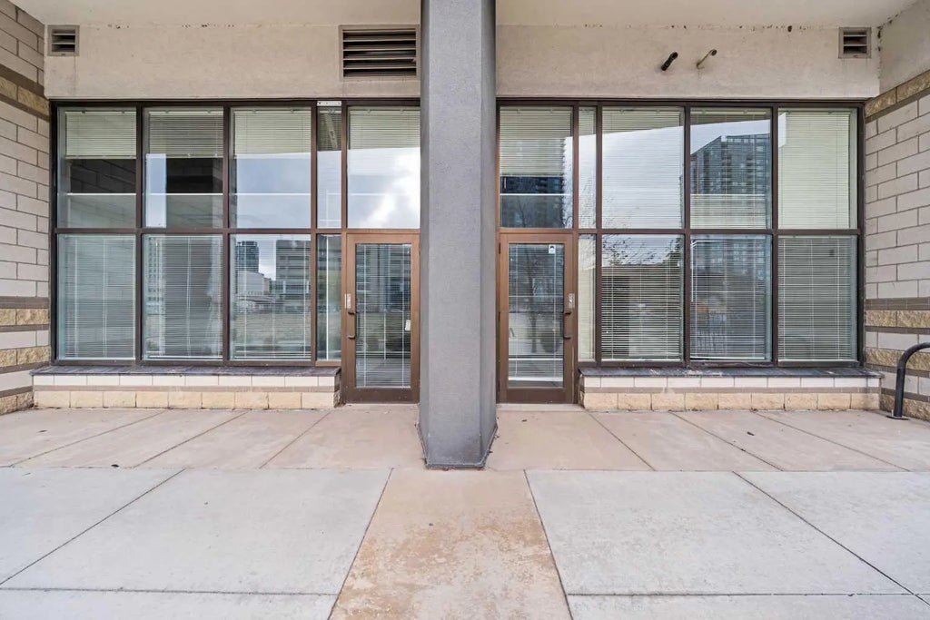 346 4 Avenue Se, Calgary