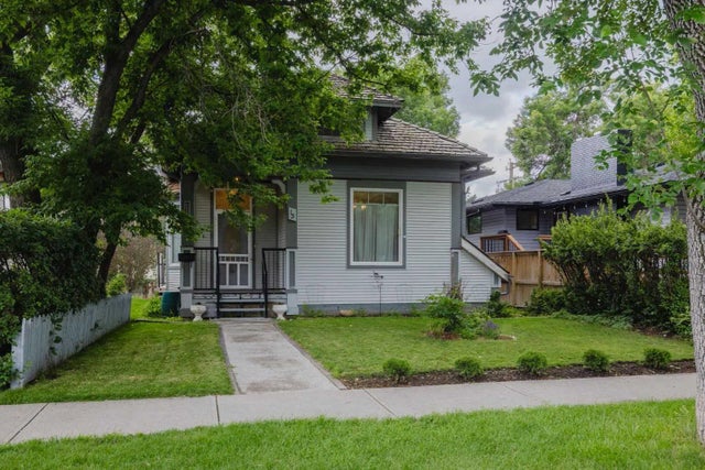 15 Elma Street W, Okotoks