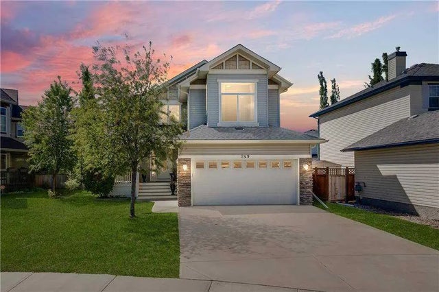 Chestermere Home for Sale: Residential Listing in Lakeview Landing