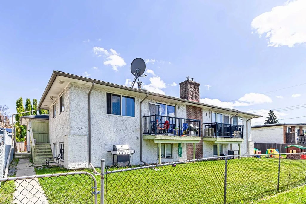 1-6, 8 Huntley Close Ne, Calgary