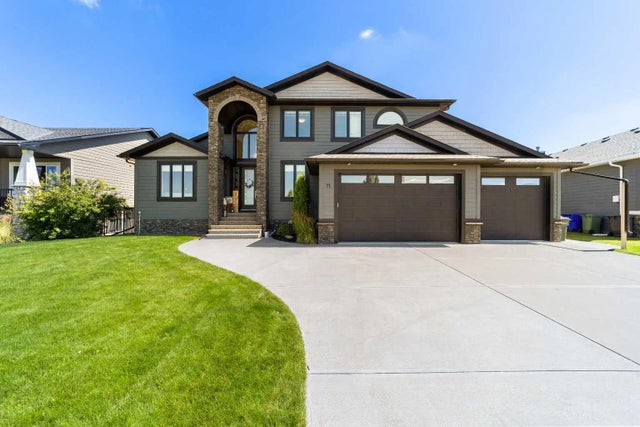 71 Harrison Green , Olds