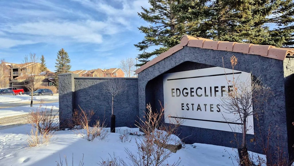 22, 2722 Edenwold Heights Nw, Calgary