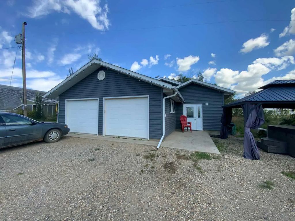 231052 330 Township , Rural Kneehill County