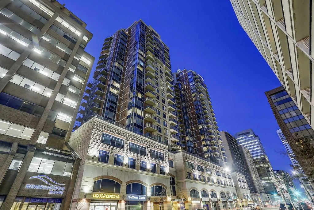 807, 910 5 Avenue Sw, Calgary