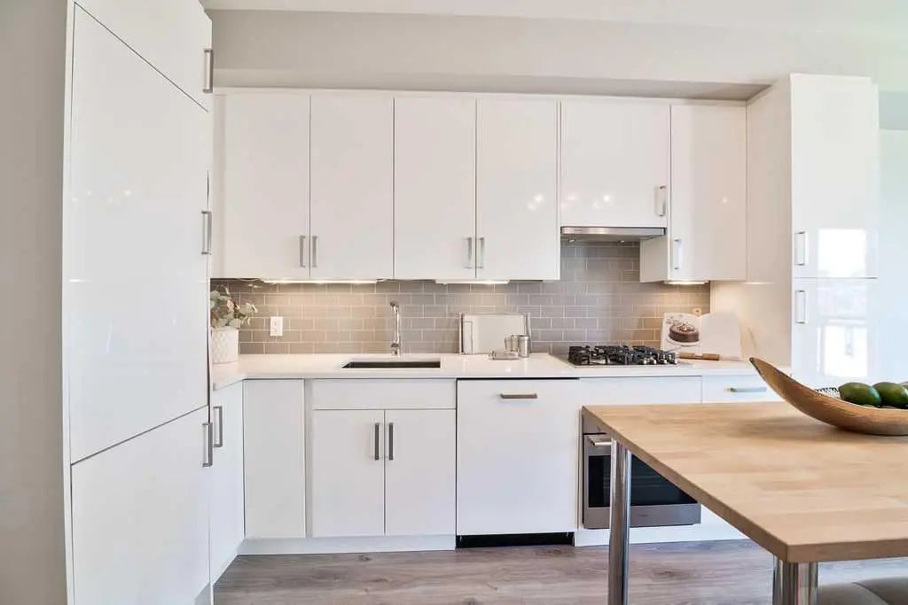 515 4 Avenue Northeast, Calgary – Commercial Multi Family Listing Photo 13