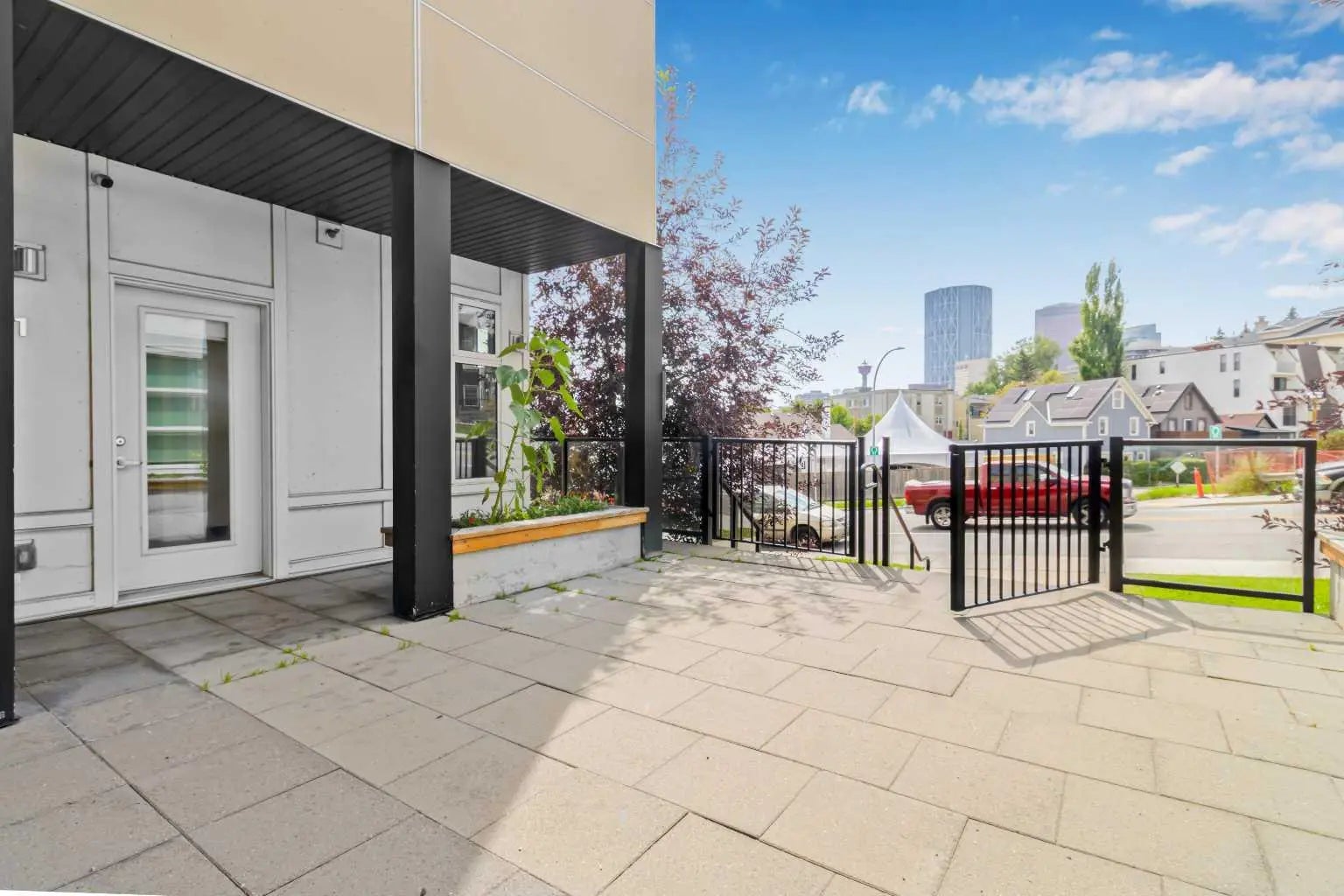 515 4 Avenue Northeast, Calgary – Commercial Multi Family Listing Photo 32