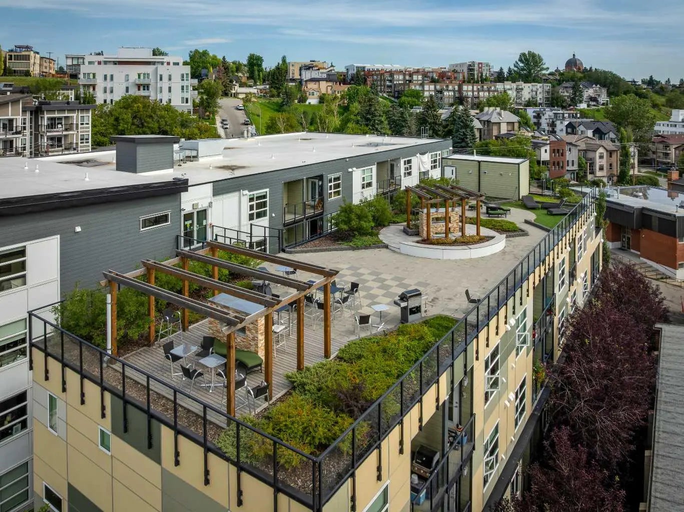 515 4 Avenue Northeast, Calgary – Commercial Multi Family Listing Photo 4