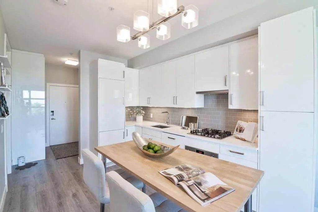 515 4 Avenue Northeast, Calgary – Commercial Multi Family Listing Photo 5