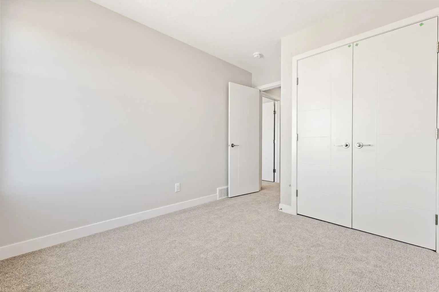 7023 Rangeview Avenue Southeast, Calgary – Residential Semi Detached (Half Duplex) Listing Photo 12