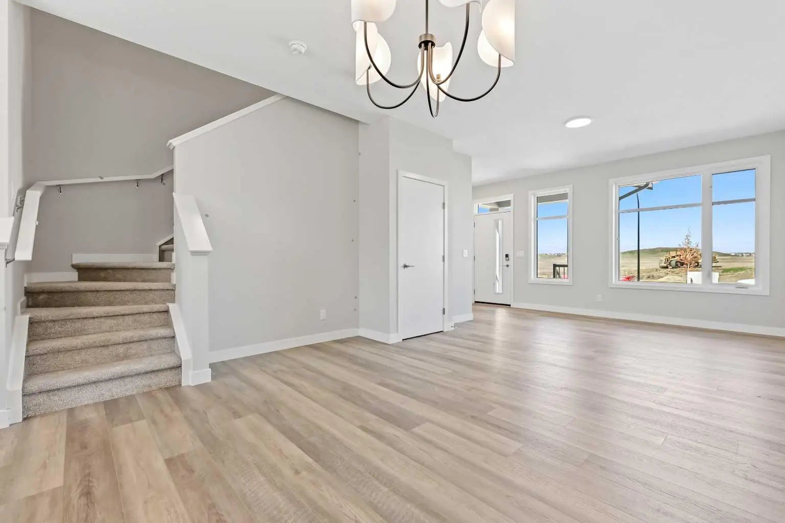 7023 Rangeview Avenue Southeast, Calgary – Residential Semi Detached (Half Duplex) Listing Photo 6